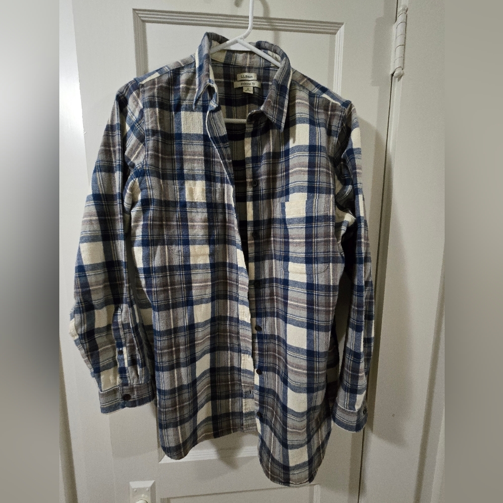 GUC LLBean Women's Flannel Shirt, Size Medium
